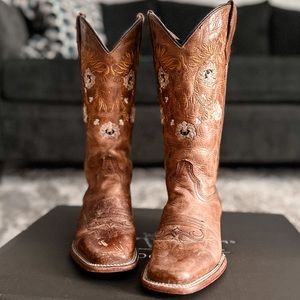 size 5.5 cowboy boots for women